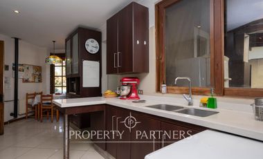 Amplia propiedad en Pirque con hermoso Jardín (ARRIENDO DISPONIBLE DESDE ENERO 2026)