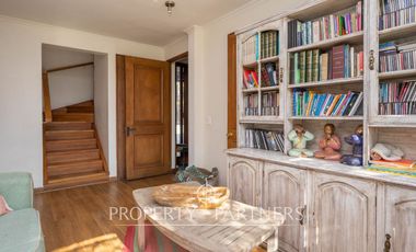 Amplia propiedad en Pirque con hermoso Jardín (ARRIENDO DISPONIBLE DESDE ENERO 2026)