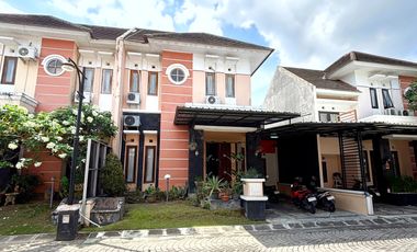Rumah 2lt dlm komplek elit Tegalrejo