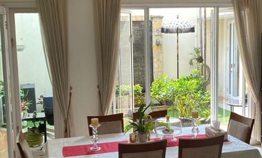 DI JUAL RUMAH MEWAH RAPIH DI RAFFLES HILSS CIBUBUR