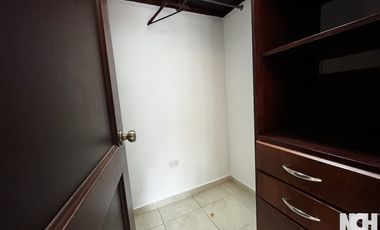 Residencia familiar con piscina en alquiler en Camino de Cruces, cerca de Ciudad del Saber