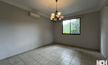 Residencia familiar con piscina en alquiler en Camino de Cruces, cerca de Ciudad del Saber