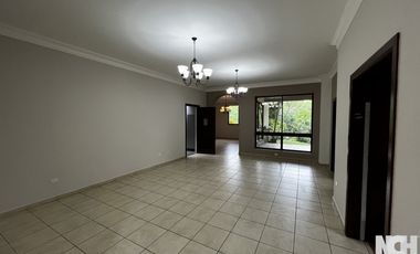 Residencia familiar con piscina en alquiler en Camino de Cruces, cerca de Ciudad del Saber