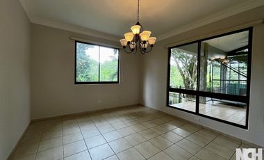 Residencia familiar con piscina en alquiler en Camino de Cruces, cerca de Ciudad del Saber