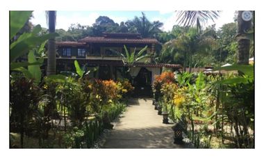 Oportunidad Irrepetible: Hotel de Lujo Llave en Mano en la Mejor Playa de Bocas del Toro