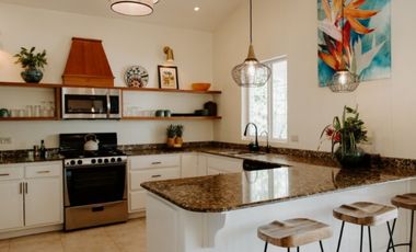 Exclusiva Propiedad Frente al Mar en Bocas del Toro: Un Refugio de Lujo con Potencial de Inversión