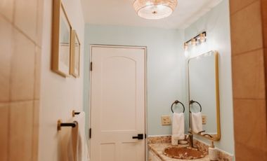 Exclusiva Propiedad Frente al Mar en Bocas del Toro: Un Refugio de Lujo con Potencial de Inversión