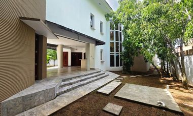 Residencia de Lujo en Balmoral, Costa del Este: Elegancia, Comodidad y Exclusividad