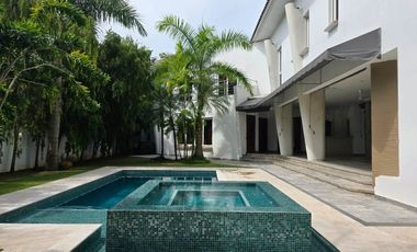 Residencia de Lujo en Balmoral, Costa del Este: Elegancia, Comodidad y Exclusividad