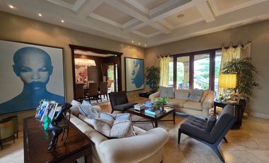 Exclusiva Residencia de Lujo en Costa del Este: Amplitud, Elegancia y Confort