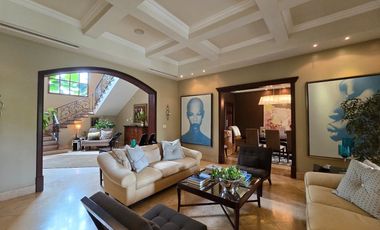 Exclusiva Residencia de Lujo en Costa del Este: Amplitud, Elegancia y Confort