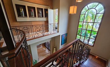 Exclusiva Residencia de Lujo en Costa del Este: Amplitud, Elegancia y Confort