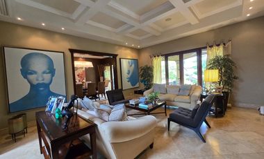 Exclusiva Residencia de Lujo en Costa del Este: Amplitud, Elegancia y Confort