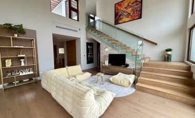 Exclusiva Villa de Lujo en Balmoral, Costa del Este: Un Refugio de Elegancia Moderna