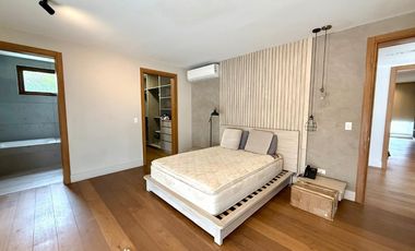 Exclusiva Villa de Lujo en Balmoral, Costa del Este: Un Refugio de Elegancia Moderna