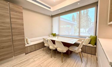 Exclusiva Villa de Lujo en Balmoral, Costa del Este: Un Refugio de Elegancia Moderna