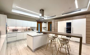 Exclusiva Villa de Lujo en Balmoral, Costa del Este: Un Refugio de Elegancia Moderna