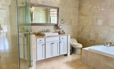 Su Hogar Soñado le Espera en Fairway Estate - Espacio, Elegancia y Privacidad Santa Maria