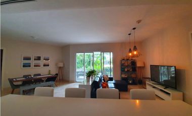 Apartamento en Planta Baja en Buenaventura, Puntarenas: la mezcla perfecta de Golf y Playa