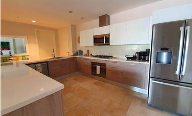 Apartamento en Planta Baja en Buenaventura, Puntarenas: la mezcla perfecta de Golf y Playa