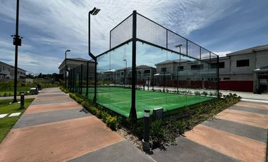 Exclusiva Residencia con Vista al Lago en el Corazón de Santa María