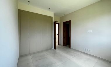 Exclusiva Residencia con Vista al Lago en el Corazón de Santa María