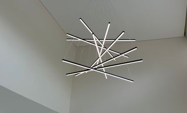 Exclusiva Residencia con Vista al Lago en el Corazón de Santa María