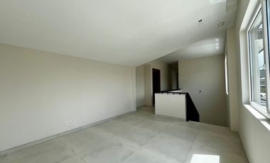 Exclusiva Residencia con Vista al Lago en el Corazón de Santa María