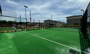 Exclusiva Residencia con Vista al Lago en el Corazón de Santa María