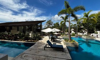 CASA DE ESQUINA EN PH NATIVA REMODELADA CON SISTEMA DE DOMOTICA.