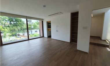 Moderno Town Houses en Clayton Heights de 3 niveles