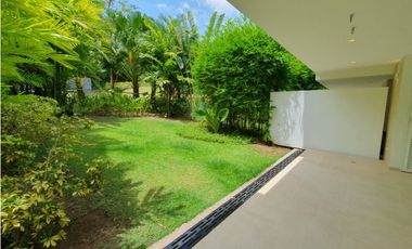 Moderno Town Houses en Clayton Heights de 3 niveles