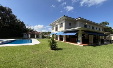 Casa en Camino de Cruces - 860 m² de dos niveles y amplia piscina