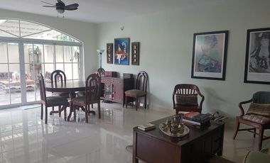 Amplia y comoda casa en residencial privado en Clayton