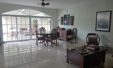 Amplia y comoda casa en residencial privado en Clayton