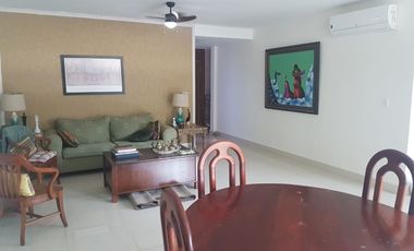 Amplia y comoda casa en residencial privado en Clayton