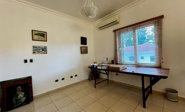 Espacio y Confort en Cada Rincón: Casa en Camino de Cruces