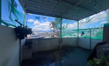 Casa en el Ingreso a Carapungo. Sector Gran Aki