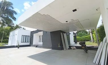 VENTA de CASA CAMPESTRE en PEREIRA