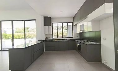 VENTA de CASA CAMPESTRE en PEREIRA