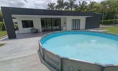 VENTA de CASA CAMPESTRE en PEREIRA