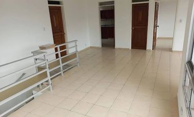 VENTA de CASA RESIDENCIAL en PEREIRA