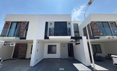 Casa en venta en parques de Tlaquepaque