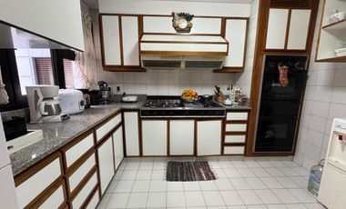 Departamento Piso de 5 AMBIENTES CON 2 DEPENDENCIA SOBRE LIBERTADOR