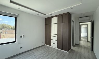 Casa en venta las plazas