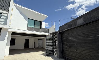 Casa en venta las plazas