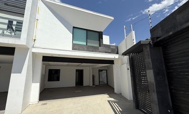 Casa en venta las plazas