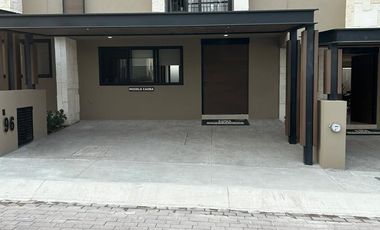 VENTA  CASA EN VILLA MAGNA