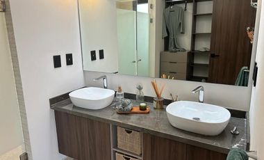 VENTA  CASA EN VILLA MAGNA