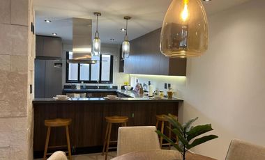 VENTA  CASA EN VILLA MAGNA